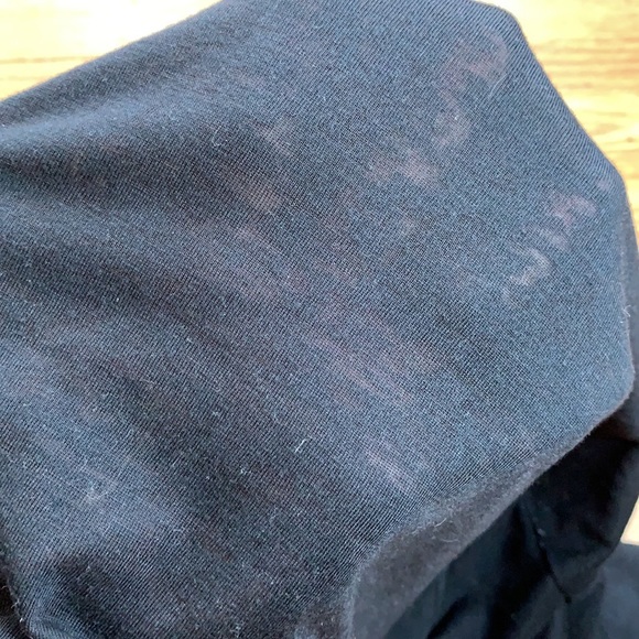 Under Armour Bundle - Tops - Picture 5 of 9